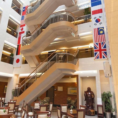 CHECK inn Select Taipei Nangang Bagian luar foto